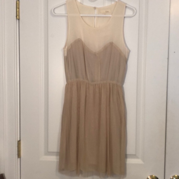 Beige graduation dress - Picture 1 of 4
